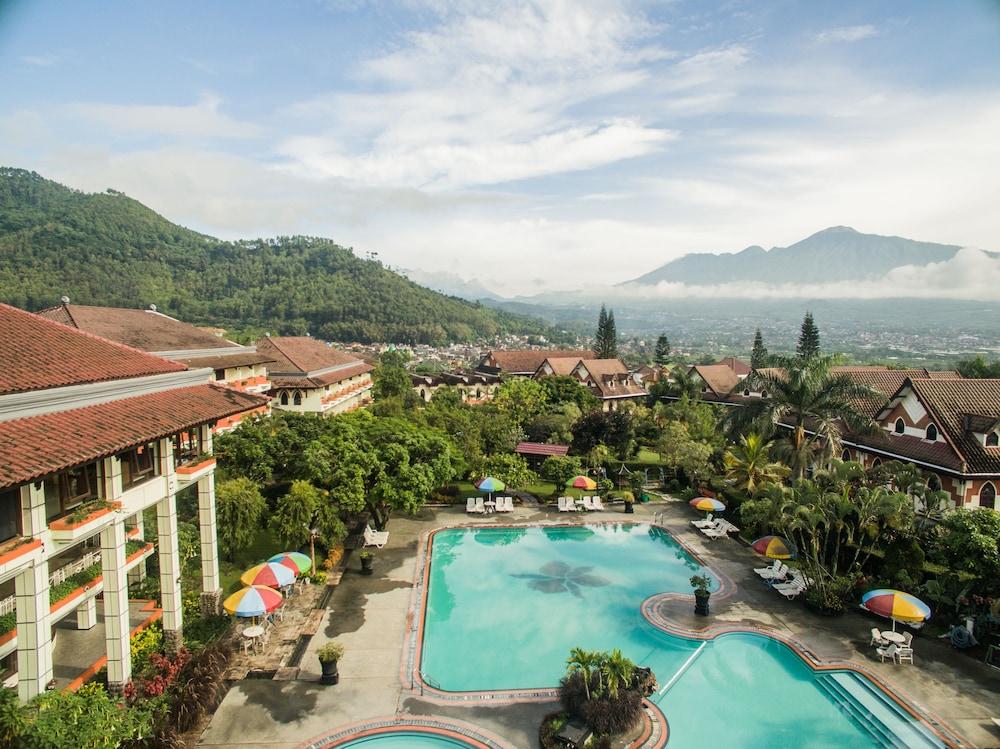 Royal Orchids Garden Hotel&Condominium Batu  Buitenkant foto