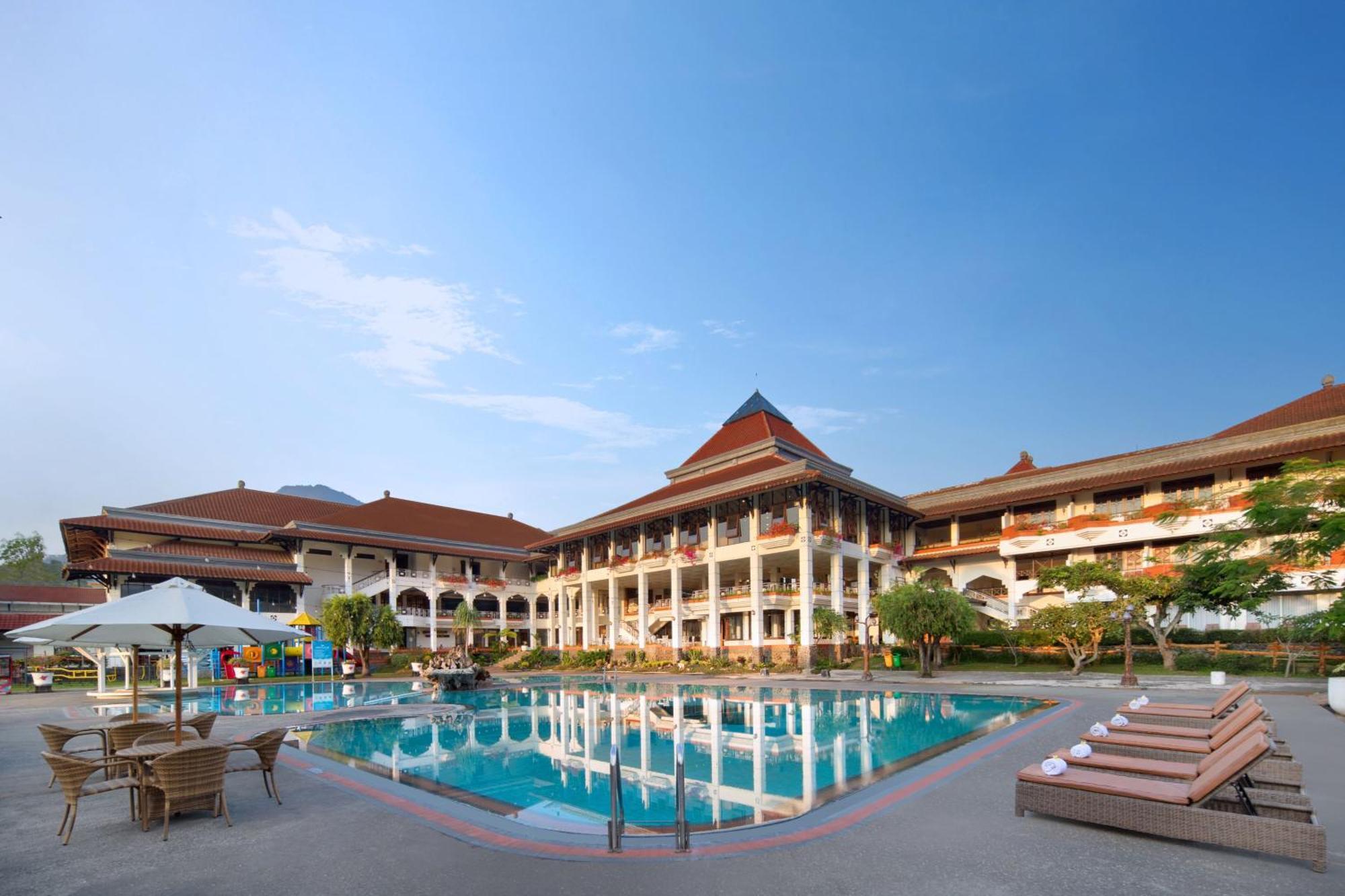 Royal Orchids Garden Hotel&Condominium Batu  Buitenkant foto
